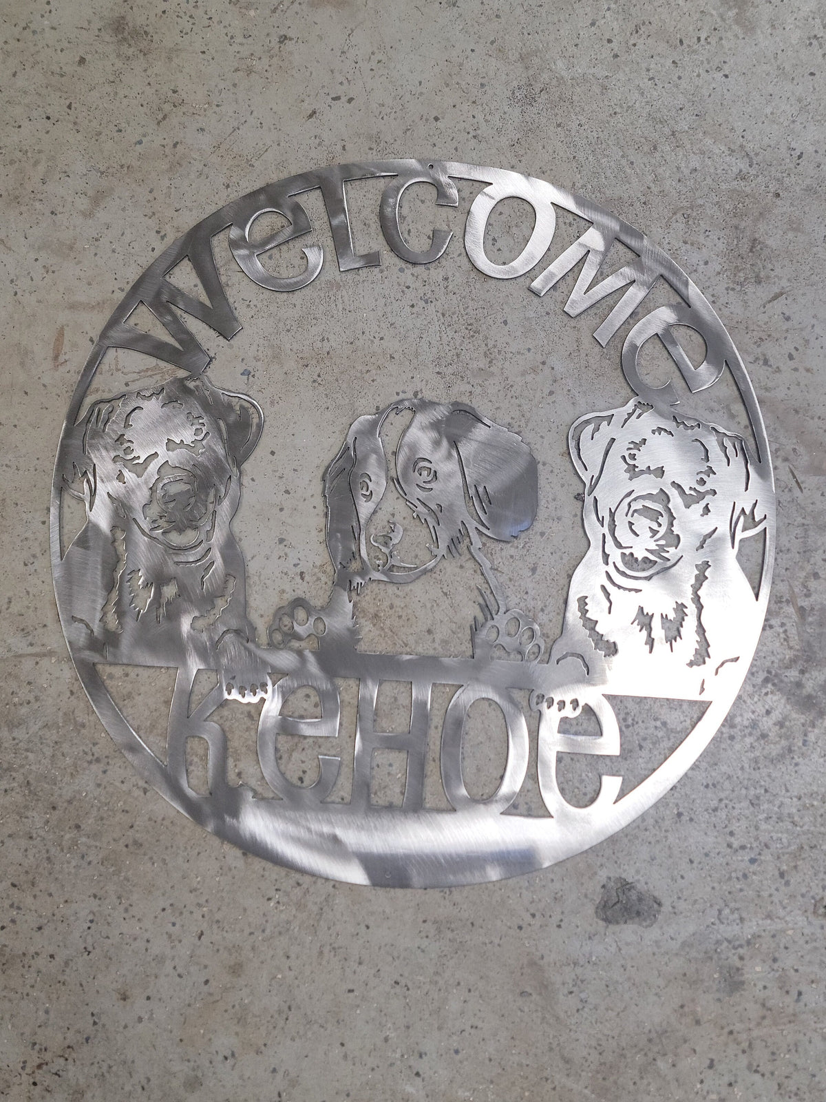 Welcome Doggos Name Sign finished metal example (photo 10)