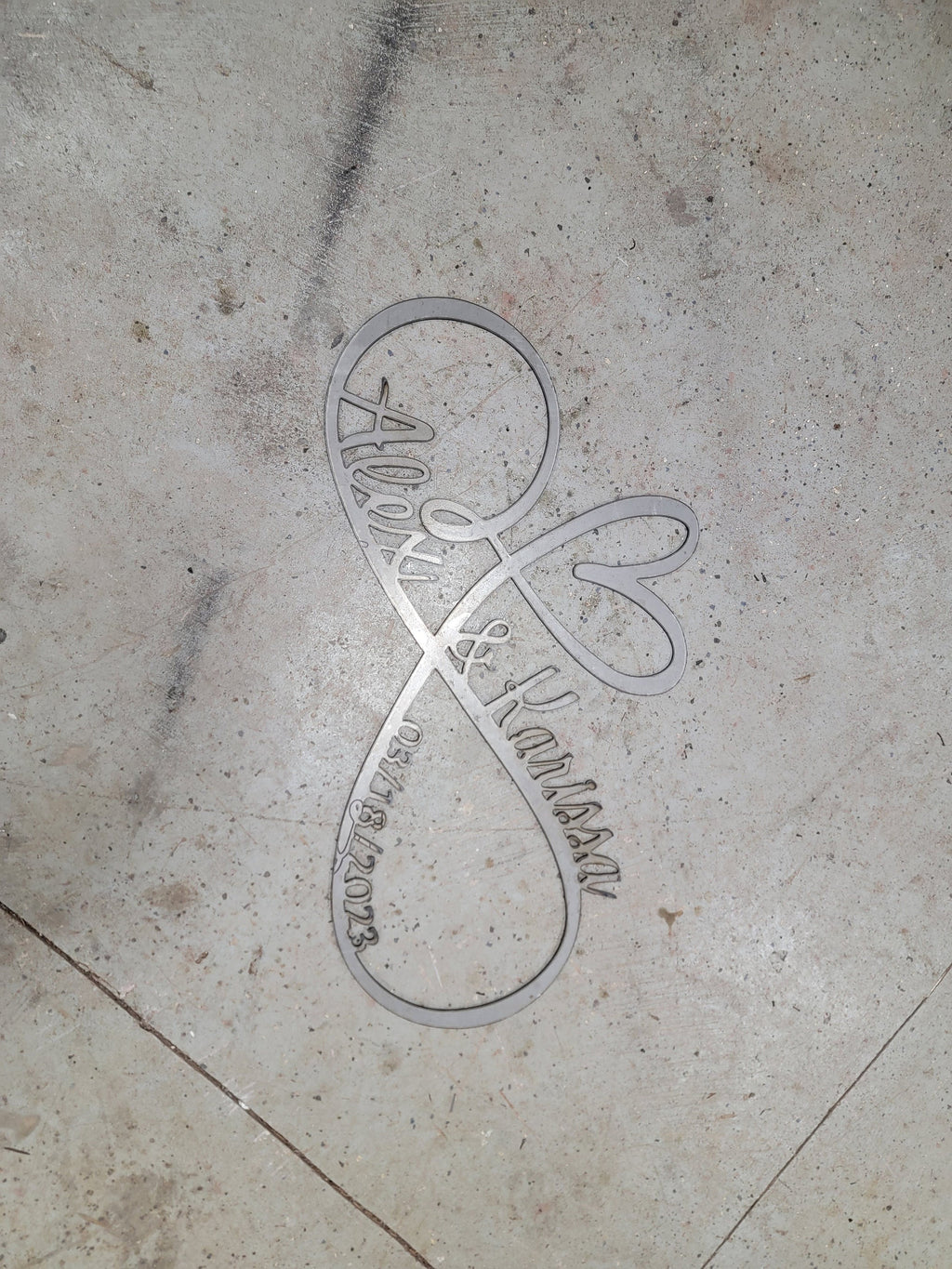 Infinity Heart Anniversary Sign finished metal example (photo 6)