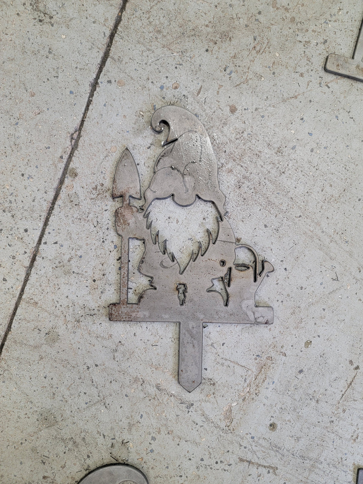 Gnome Garden Stake Bundle finished metal example (photo 5)