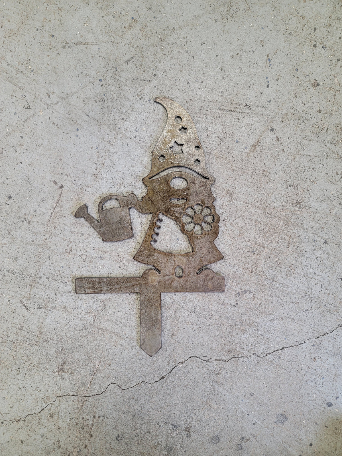 Gnome Garden Stake Bundle finished metal example (photo 10)
