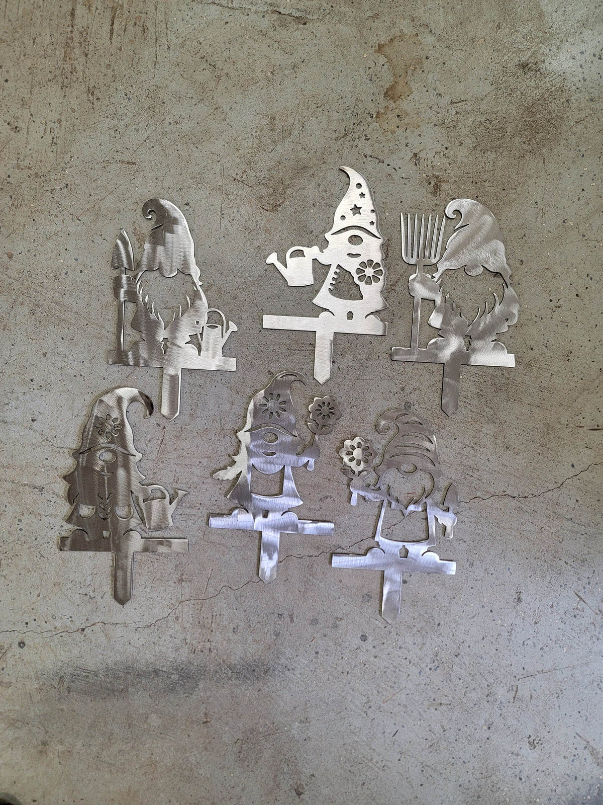 Gnome Garden Stake Bundle finished metal example (photo 4)