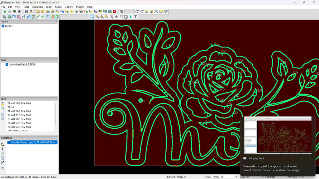 Mom with Climbing Rose Branches vector paths in design software (photo 9)