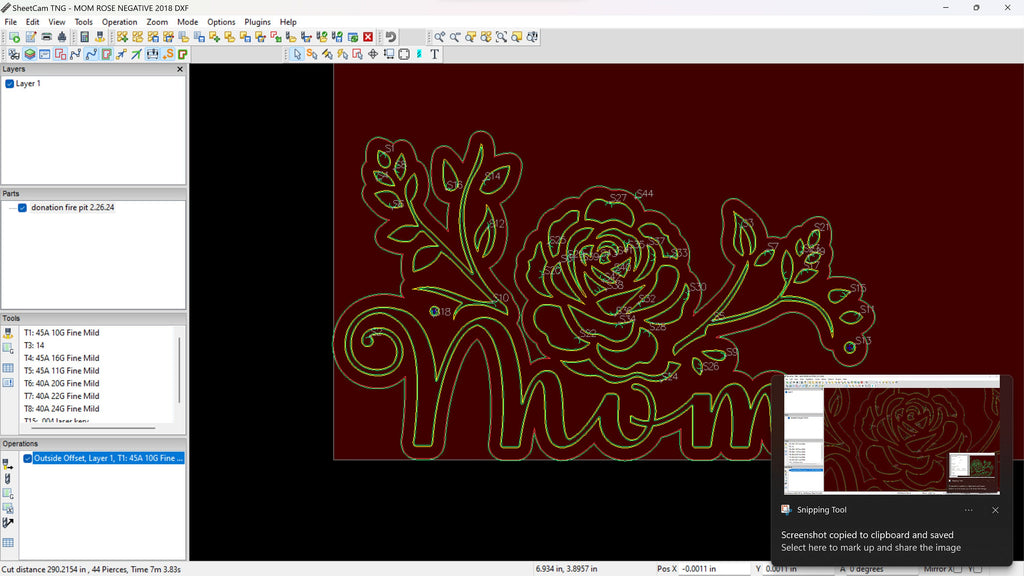 Mom with Climbing Rose Branches vector paths in design software (photo 7)