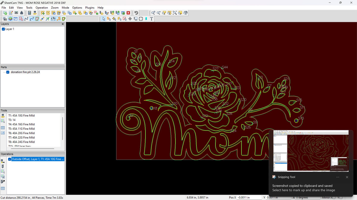 Mom with Climbing Rose Branches vector paths in design software (photo 7)