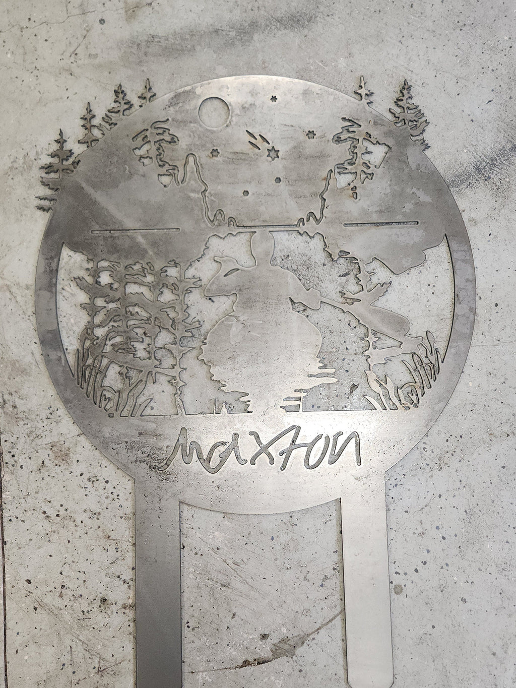Personalized Round Lake Scene Yard Stake finished metal example (photo 3)
