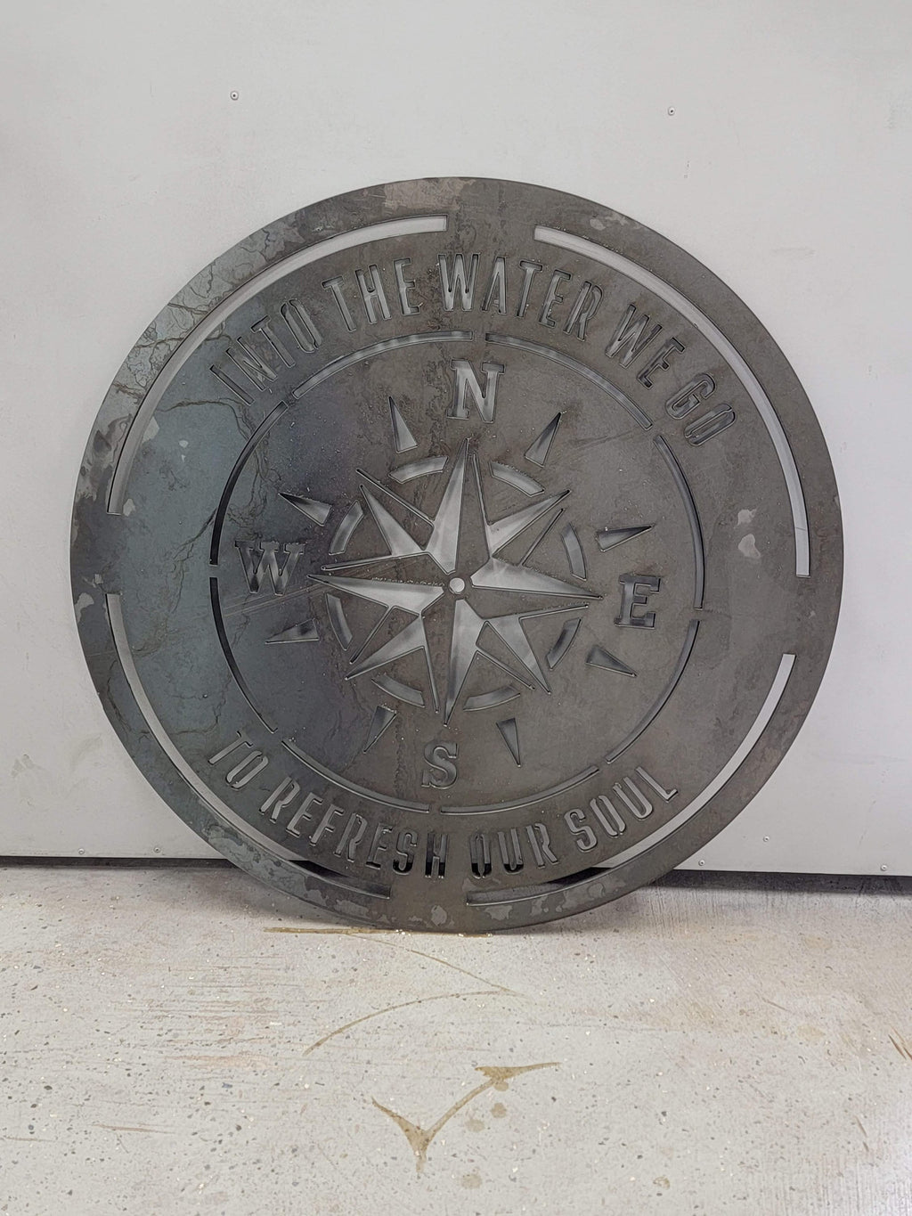 Compass Rose Round Sign finished metal example (photo 8)