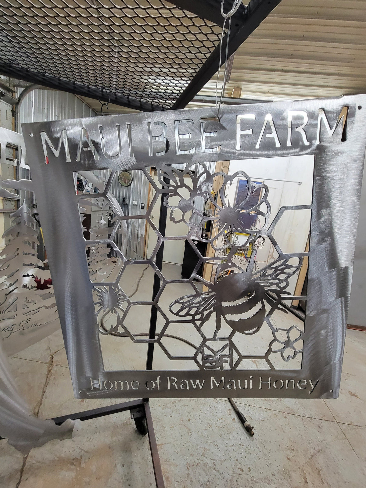Personalized Bee Honeycomb Sign finished metal example (photo 4)