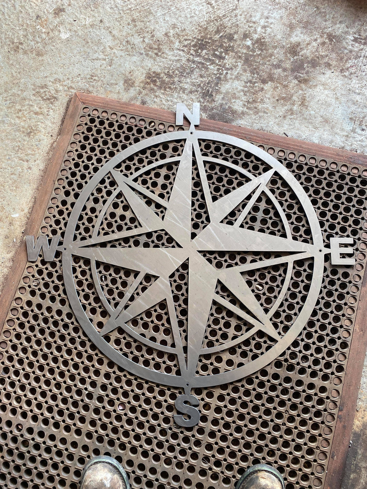 Double Ring Compass Rose finished metal example