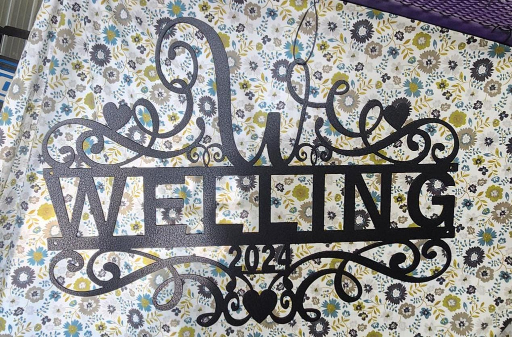 W Scroll Heart Monogram finished metal example (photo 4)