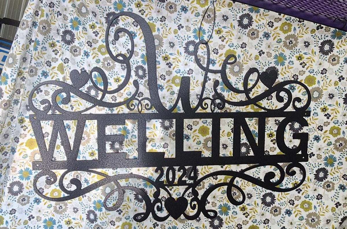 W Scroll Heart Monogram finished metal example (photo 4)