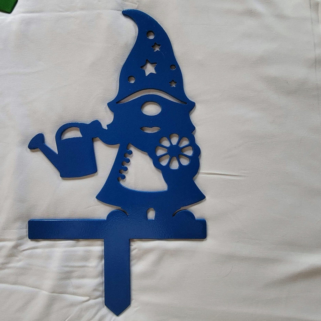 Star Hat Gnome Garden Stake finished metal example