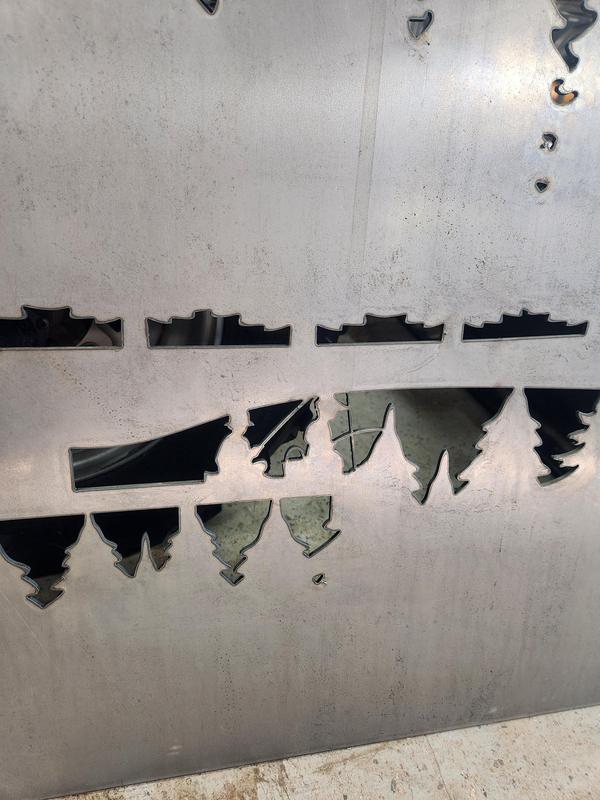 Boys Fishing Forest Panel finished metal example (photo 10)