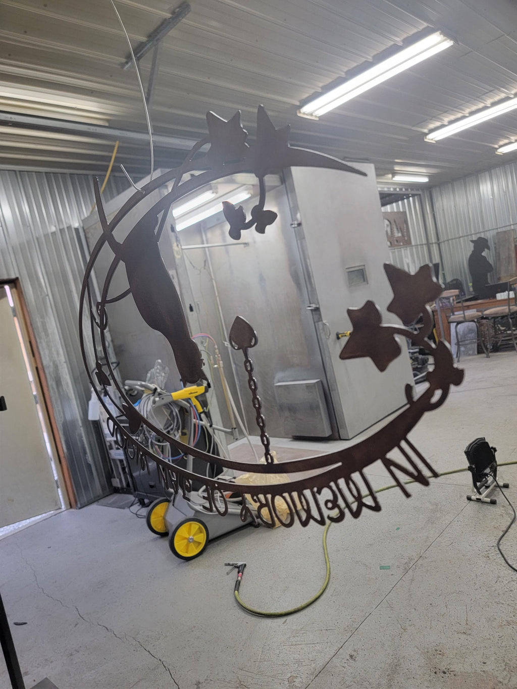 Cat Memorial Oval finished metal example (photo 5)
