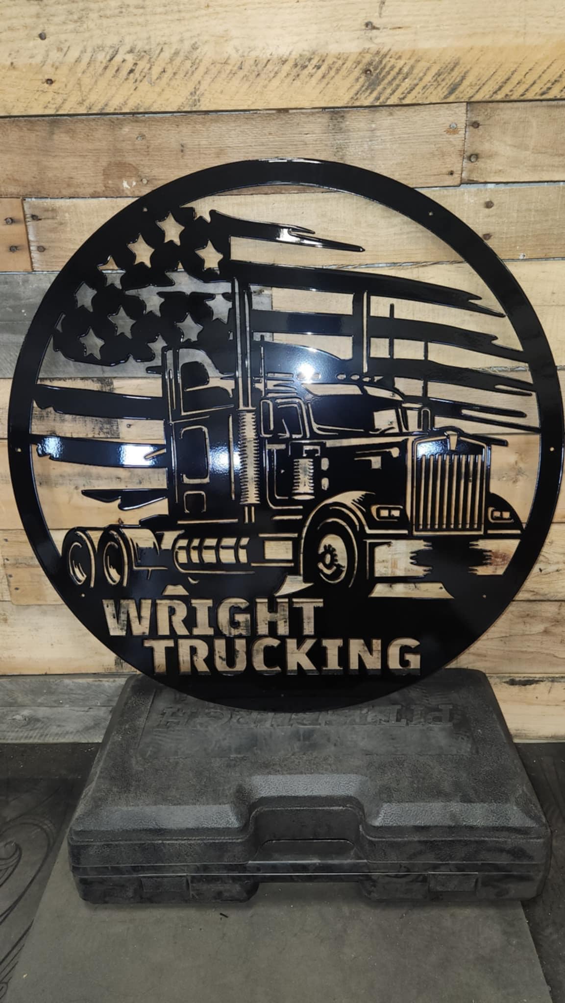 Personalized Semi Truck Flag Circle Sign finished metal example (photo 3)