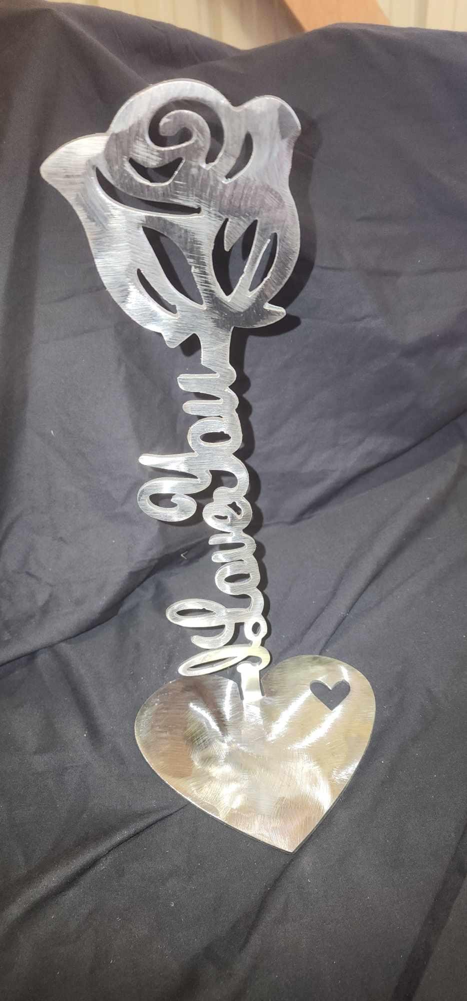 I Love You Flower Stands, Set of 5 finished metal example (photo 9)