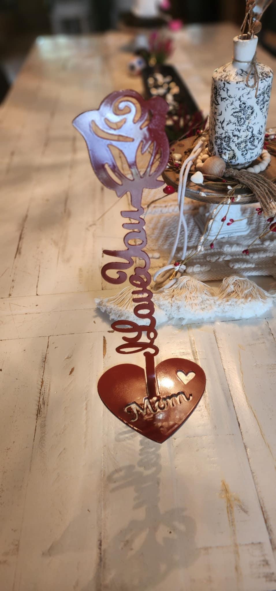 Mom Forever Rose, Heart Base finished metal example (photo 2)